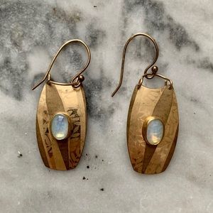Holly Yashi Wonderlust earrings